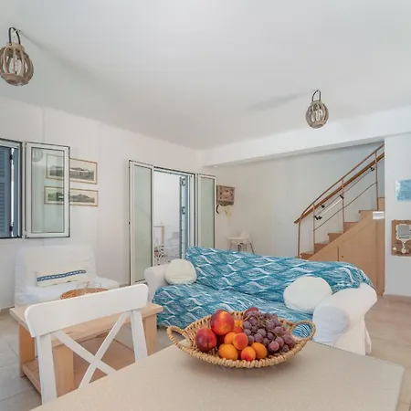 Violitzis Villa *